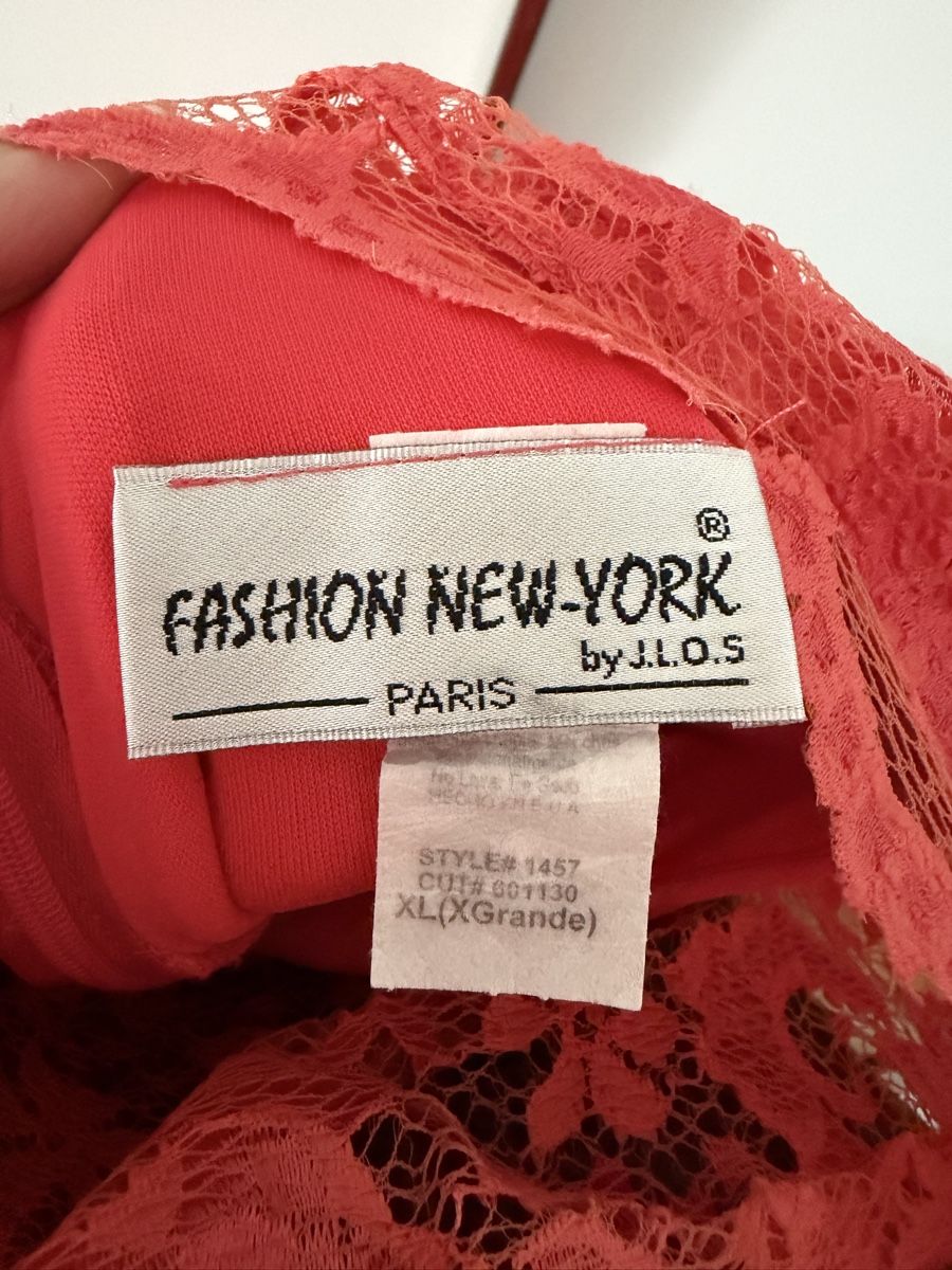 Kleider: Ballkleid Abendkleid in Korallrot  – Gebraucht aus Triesen von Charlie1983 3