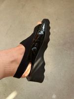 Aus Mamas Fundus: Plateausandalen schwarz