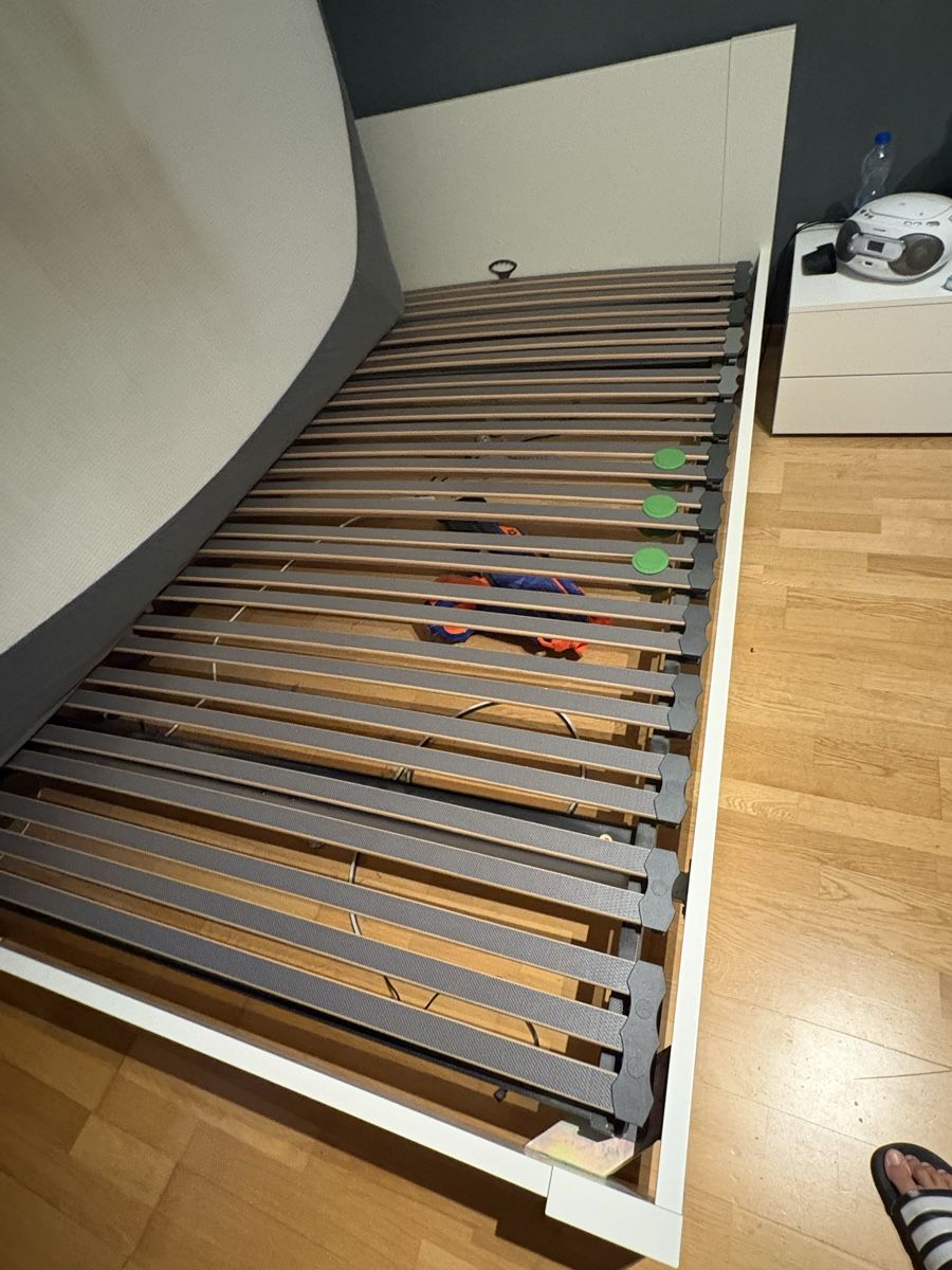 Ikea Lits: 1.40m Bett – D'occasion à Abtwil SG par nad_wc8l 1