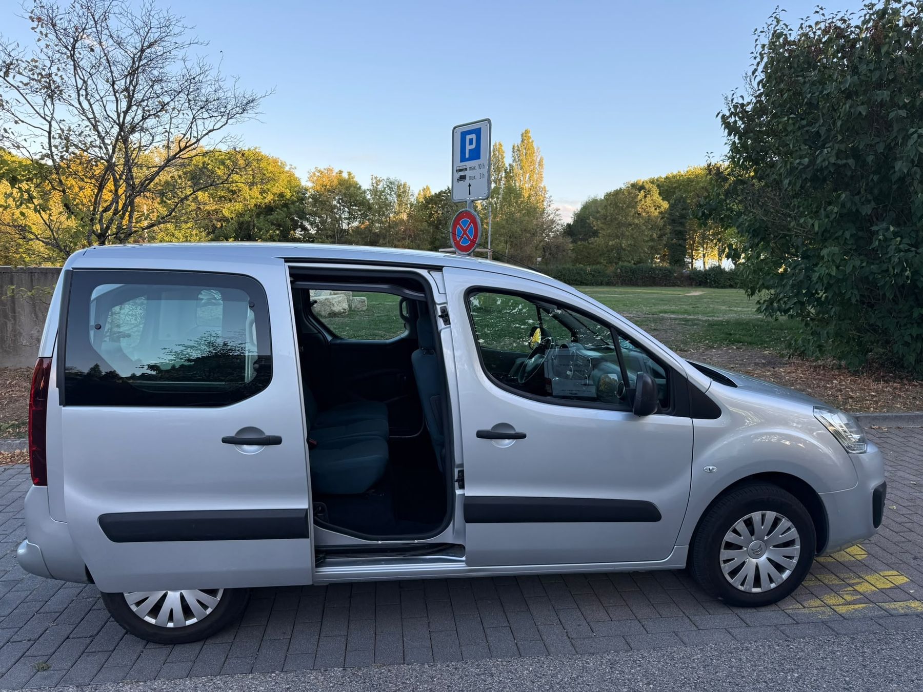 Citroën Veicoli commerciali: Citroën Berlingo 1.2 puretech – Usato da Le Locle venduto da CHEGUA 1