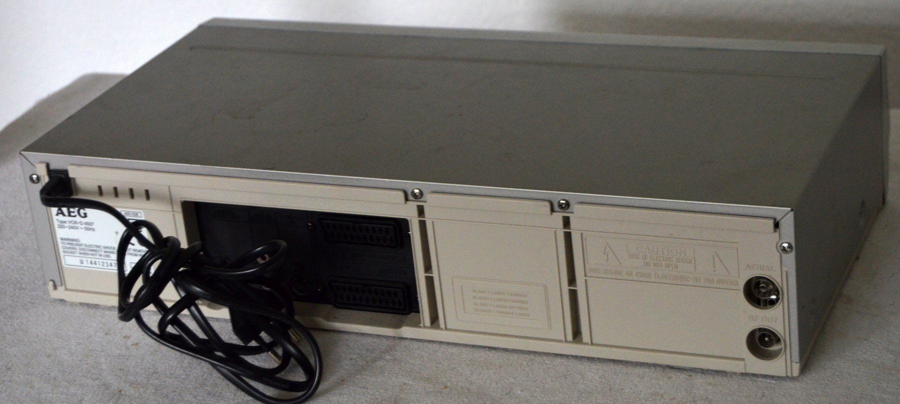 Registratori: Combo DVD / VHS AEG  VCR-D 4507 – Usato da Collonges venduto da arashee 2