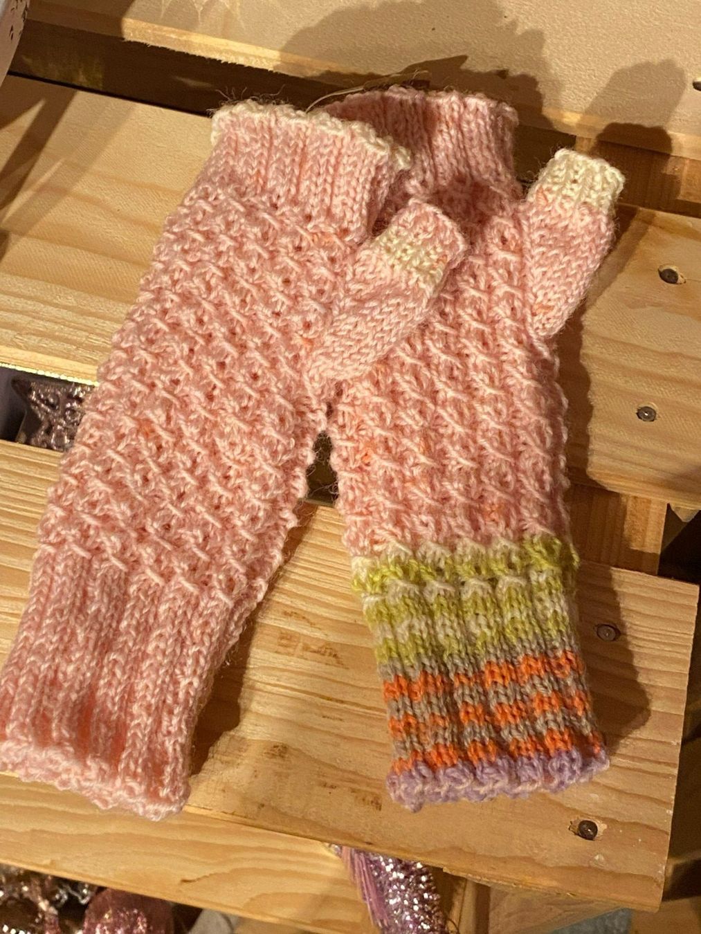 Gants & mitaines : PULSWÄRMER HELLROSA HANDGESTRICKT – Neuf avec emballage d'origine à Meienried par ManuelaBoutique 2