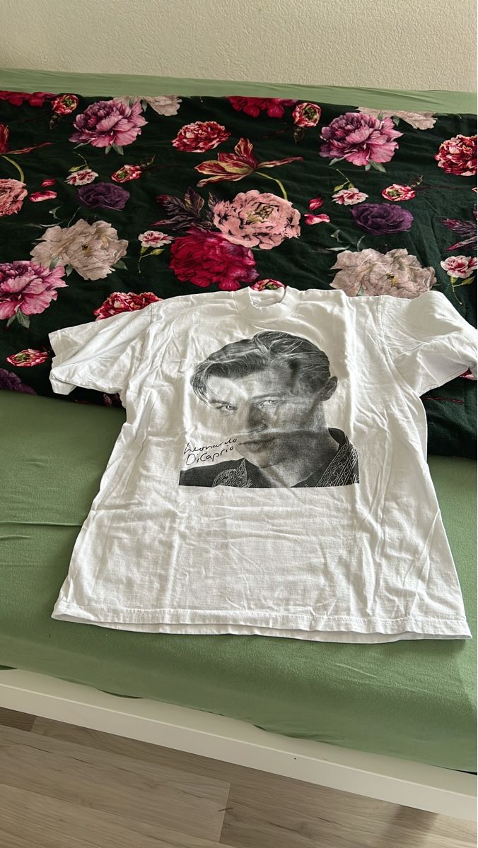 T-Shirts: Weisses T-Shirt Leonardo DiCaprio – Gebraucht aus Siebnen von schnell05