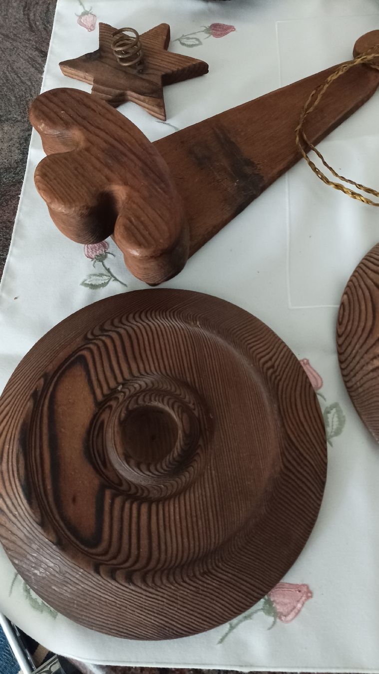 Portacandele: 9 Rustikale Holz Kerzenständer – Usato da Binningen venduto da ire_7t9y 2