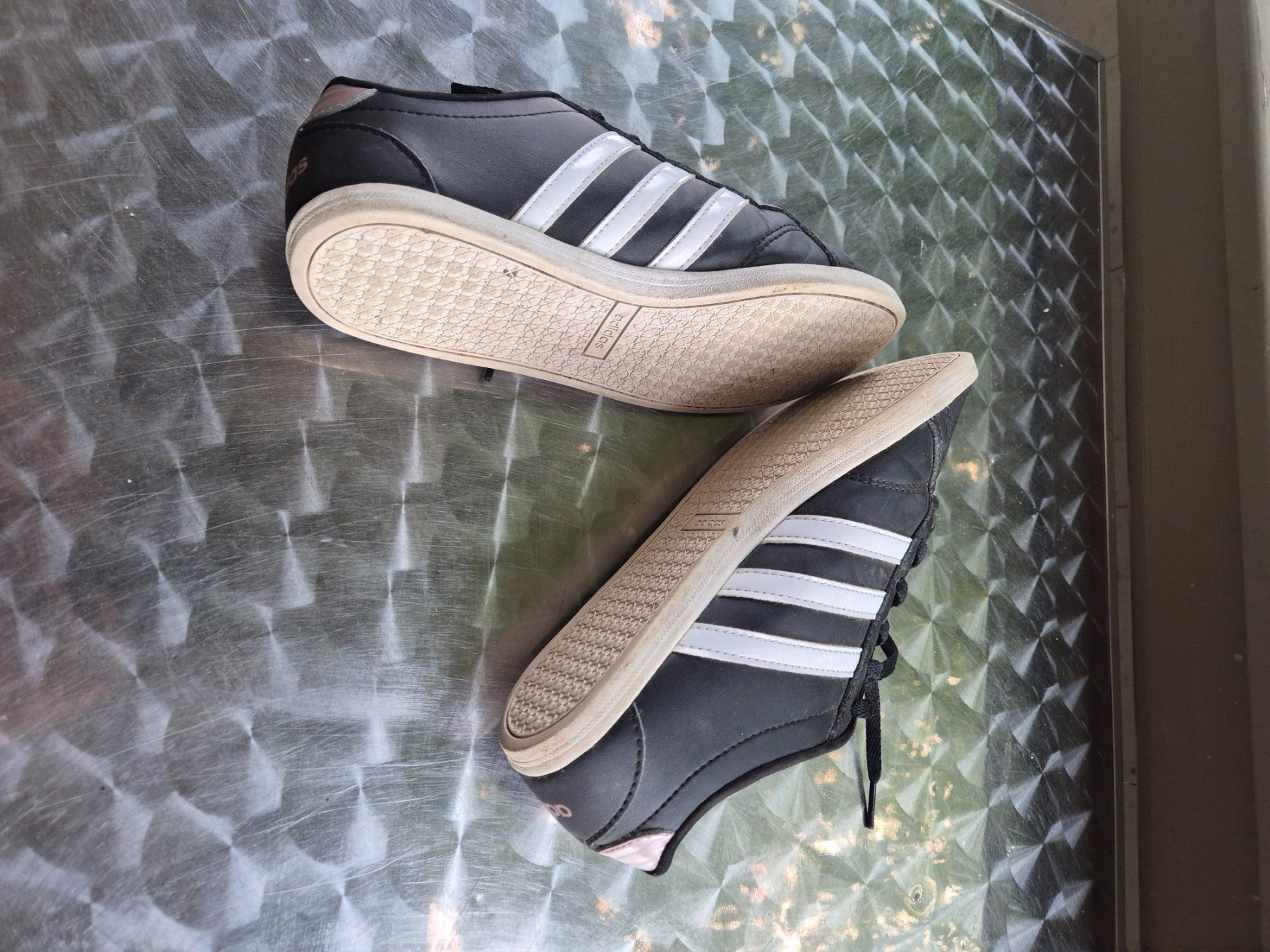 Adidas Scarpe da donna: Turnschuhe Adidas Grösse 37 – Usato da Uttigen venduto da Fendt01 3