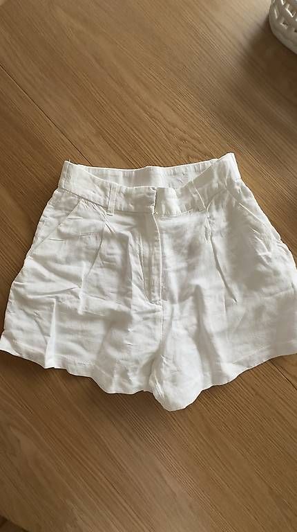 Hosen: Leinenshorts – Gebraucht aus Schlieren von mit_6lx7