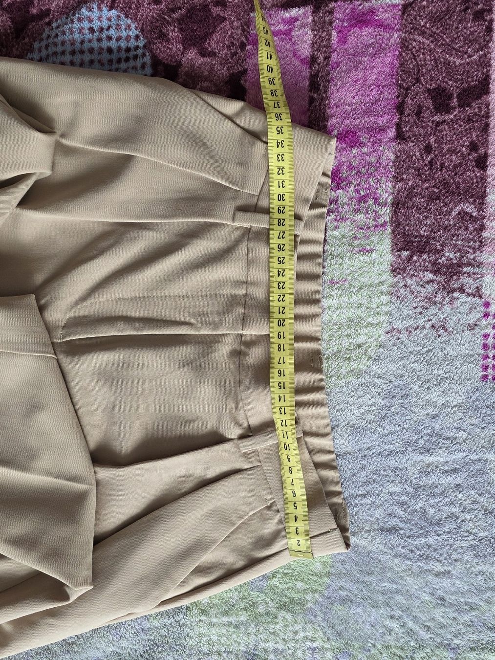 H&M Hosen: Beige Stoffhose von H&M, Grösse 36 – Neu (gemäss Beschreibung) aus St Gallen von vir_5kgt 3