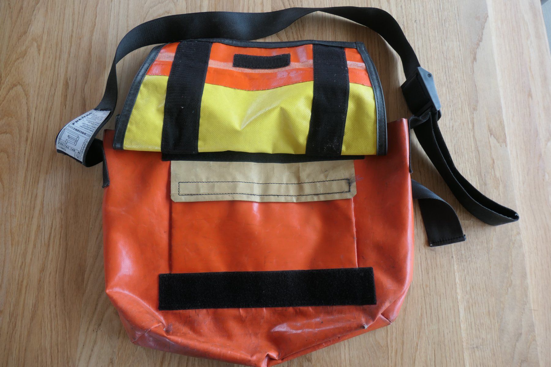 Freitag Taschen: Tasche Freitag – Gebraucht aus Bern von Sabata1 2