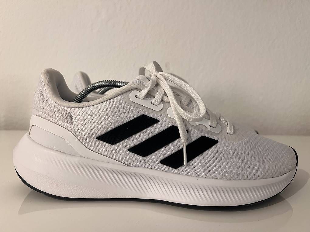 Scarpe da uomo: adidas Performance RUNFALCON 3.0  Laufschuhe  Grösse 40 – Usato da Niederhasli venduto da cau_2v79 4