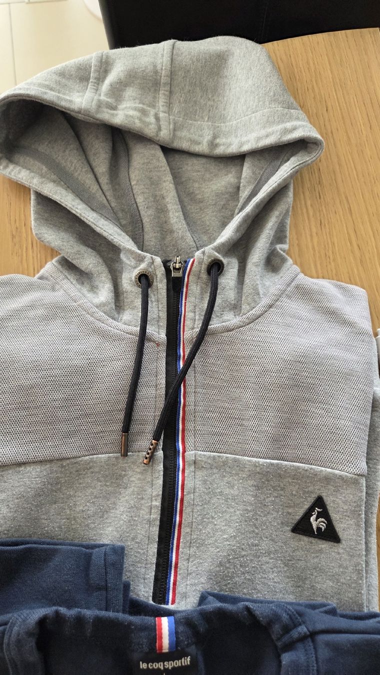Le Coq Sportif Lotti di vestiti: Coq Sportif lot 10 – Usato da Le Pâquier-Montbarry venduto da Gruyere77 3