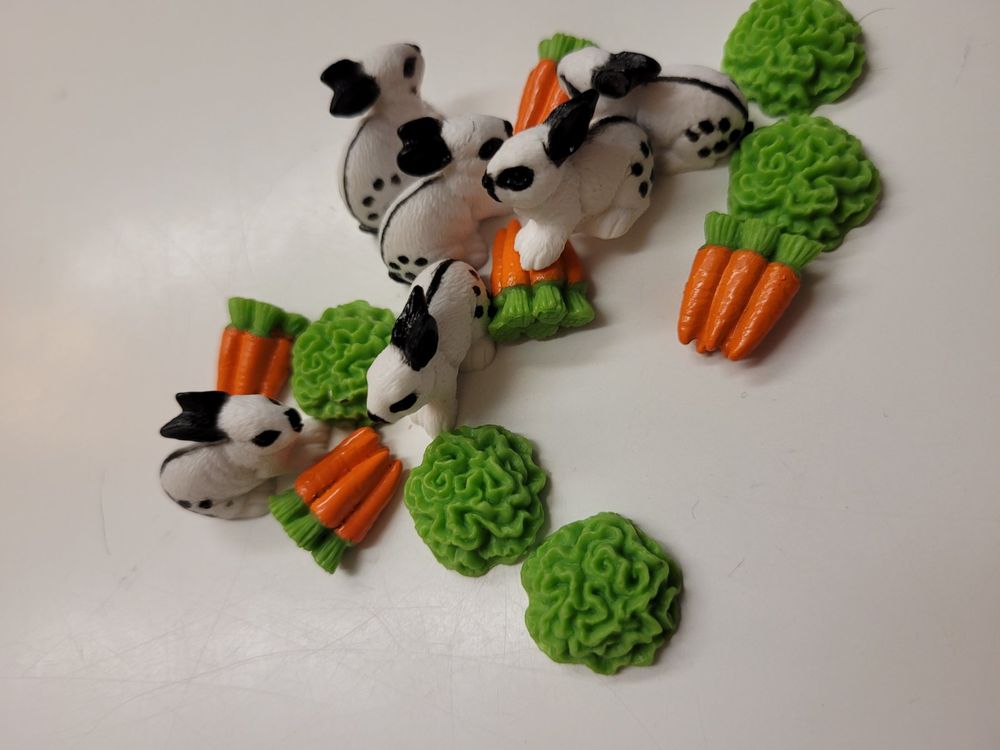 LOORGVEL Heuraufe Für Kaninchen - 2-tlg. Metall Fütterer Wandhalterung