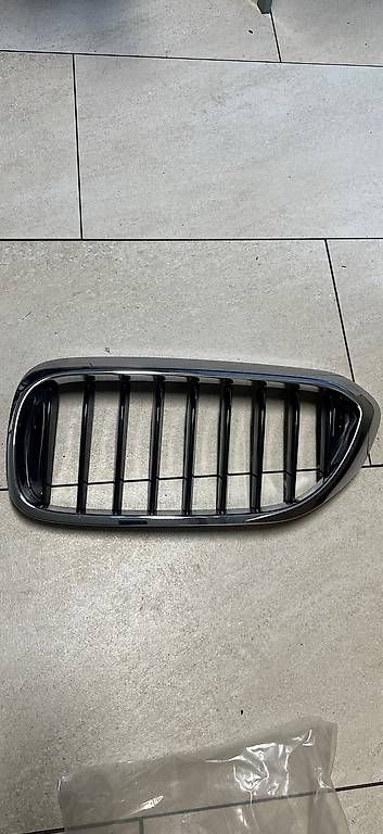 Alle Autoersatzteile: BMW Nieren Grill Orginal in Chrom – Gebraucht aus Lufingen von Kasti92 1