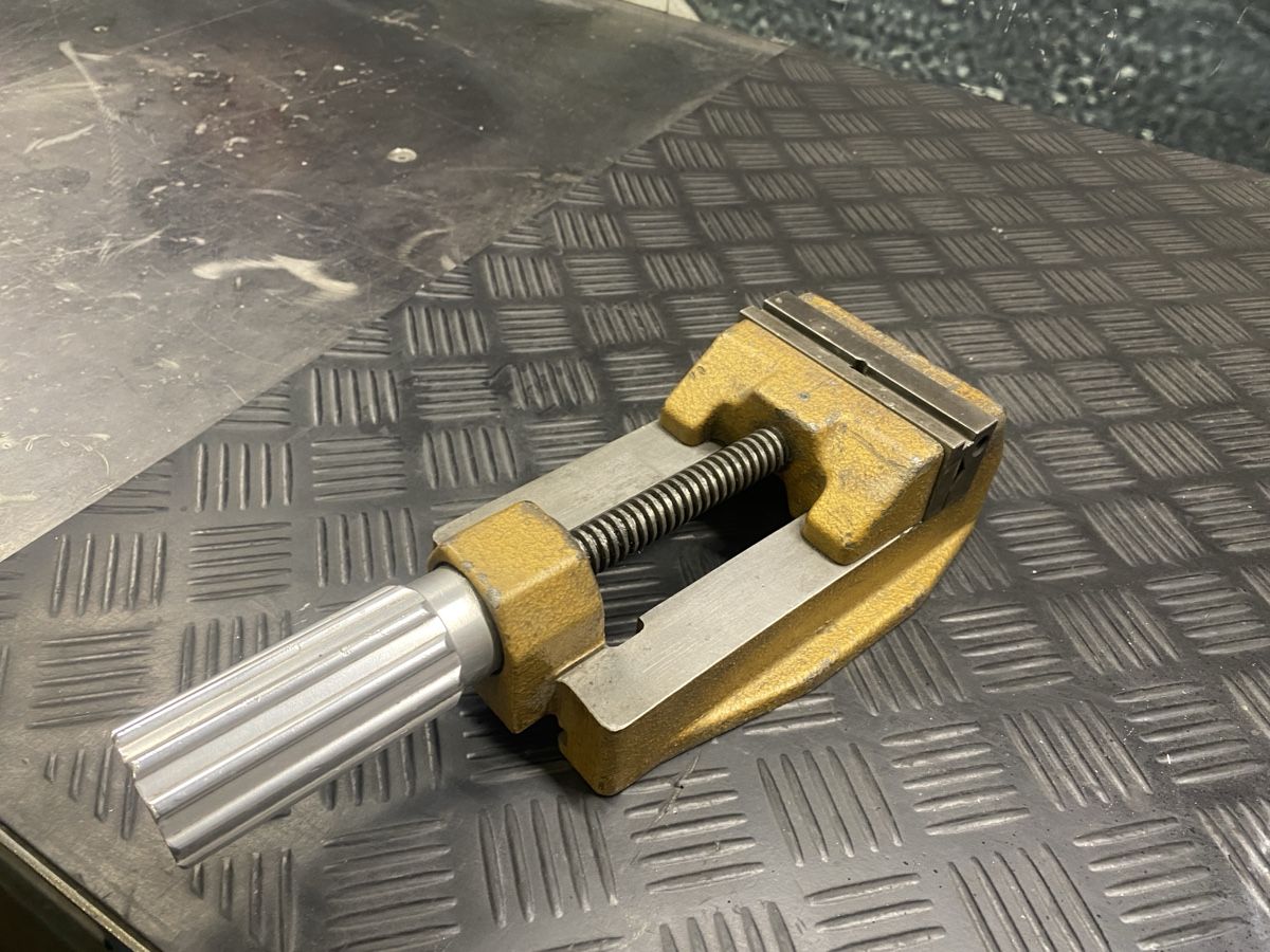Gressel Tous les outils: Gressel Ecopos Maschinenschraubstock ab 1.- – D'occasion à Wabern par HK-Design 1