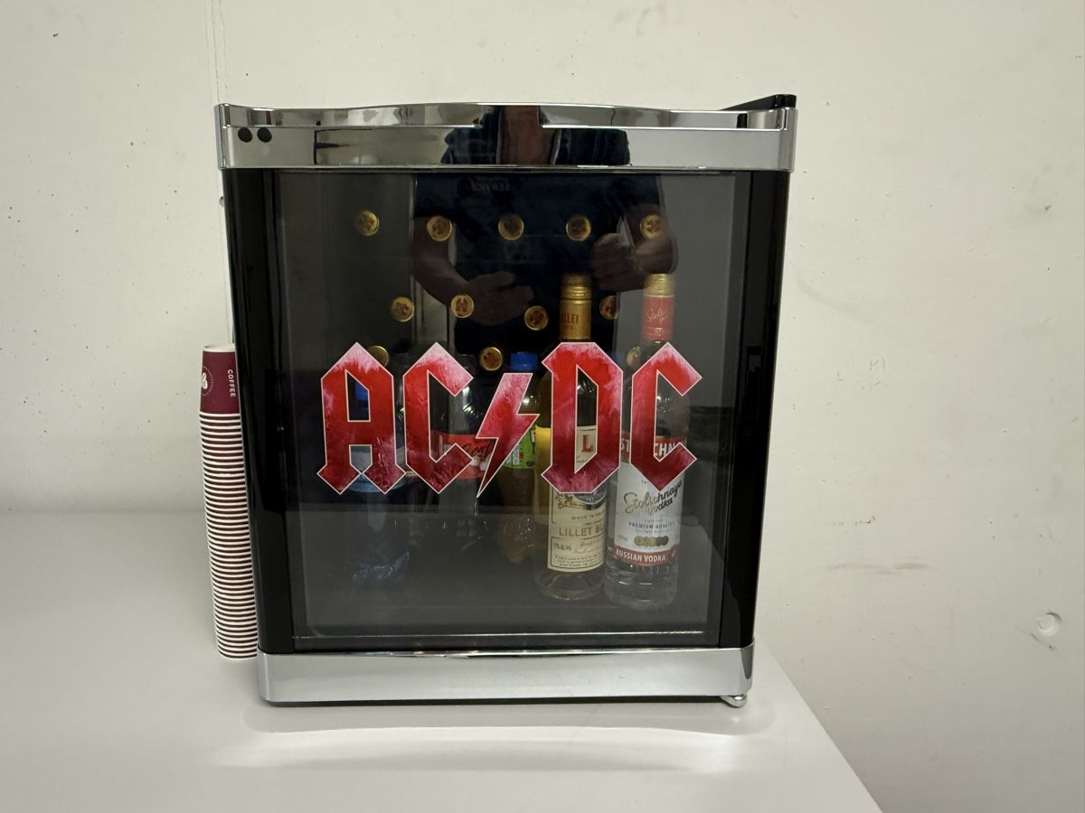 Réfrigérateurs: AC DC Kleinkühlschrank – D'occasion à Lohn - Ammannsegg par Tuefeli79