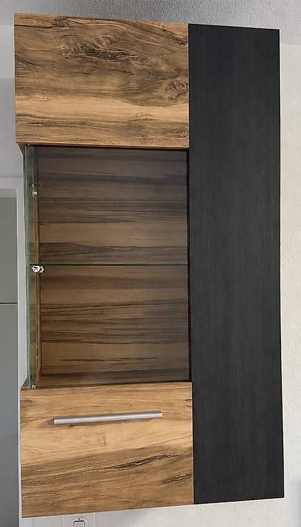 Vitrinen: Hänge-Vitrine – Gebraucht aus Aarburg von Injac 1