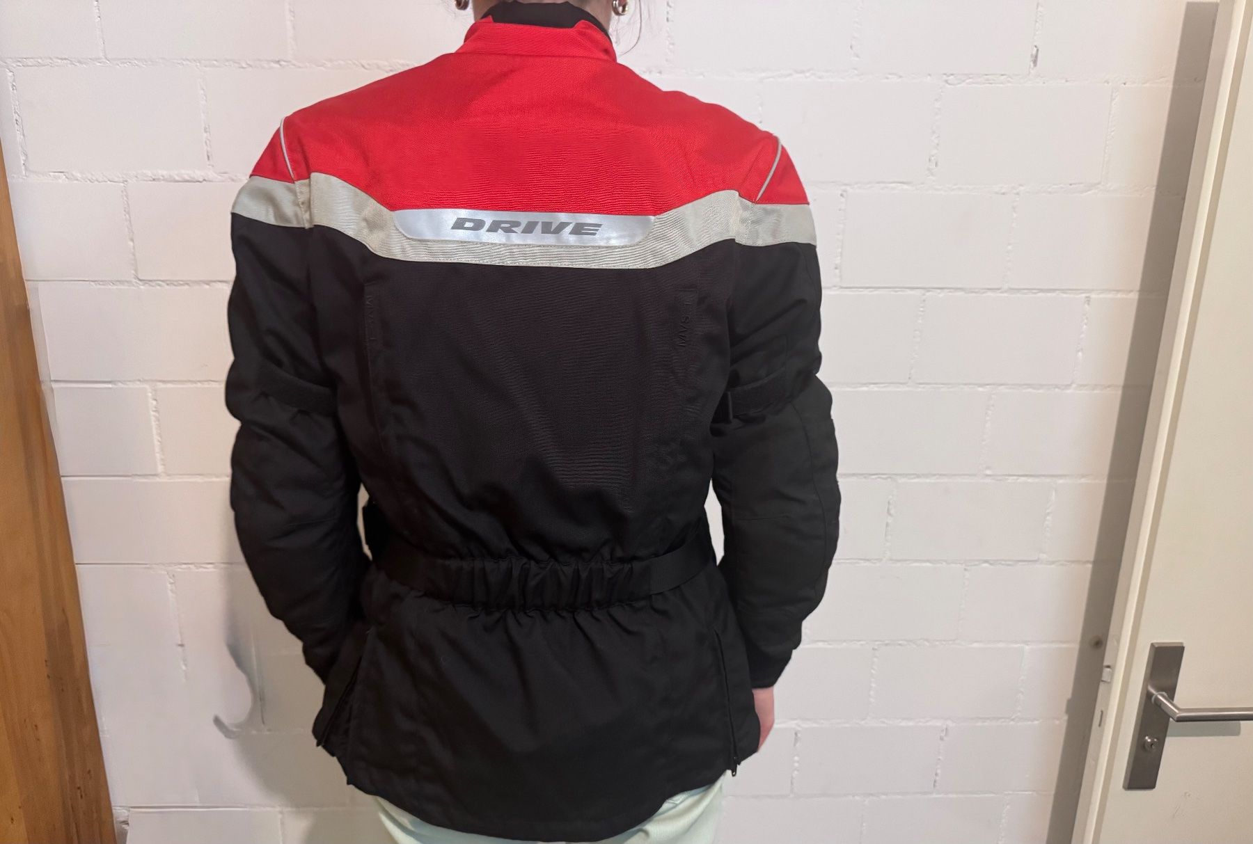Completi & Tailleur: Motorradanzug DRIVE Damen schwarz/rot – Nuovo (secondo la descrizione) da St. Gallen venduto da syna_99 1