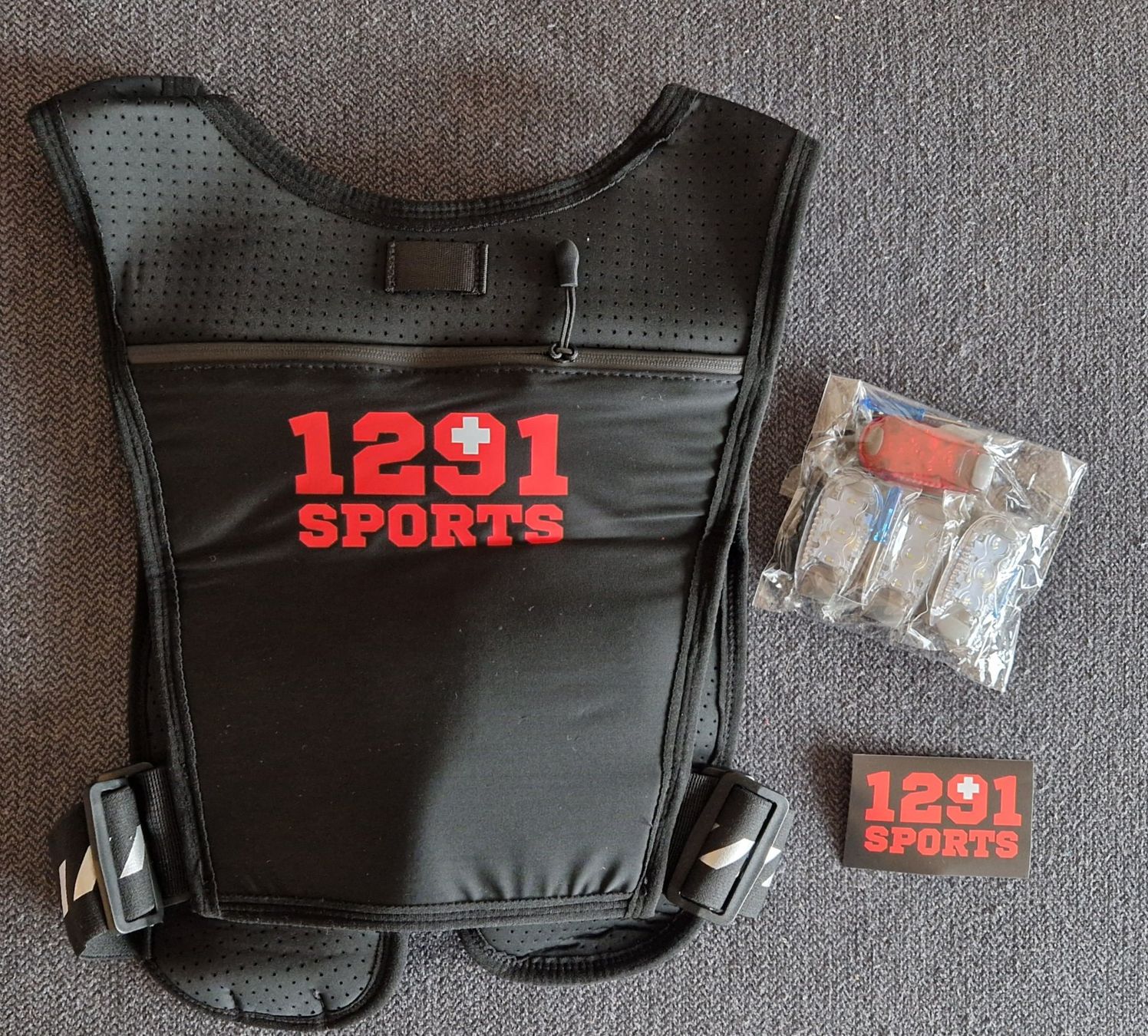 Zaini: 1291 Sports Running backpack with lights, soft flask – Nuovo e nell'imballaggio originale da Le Grand-Saconnex venduto da arkanoid555 2