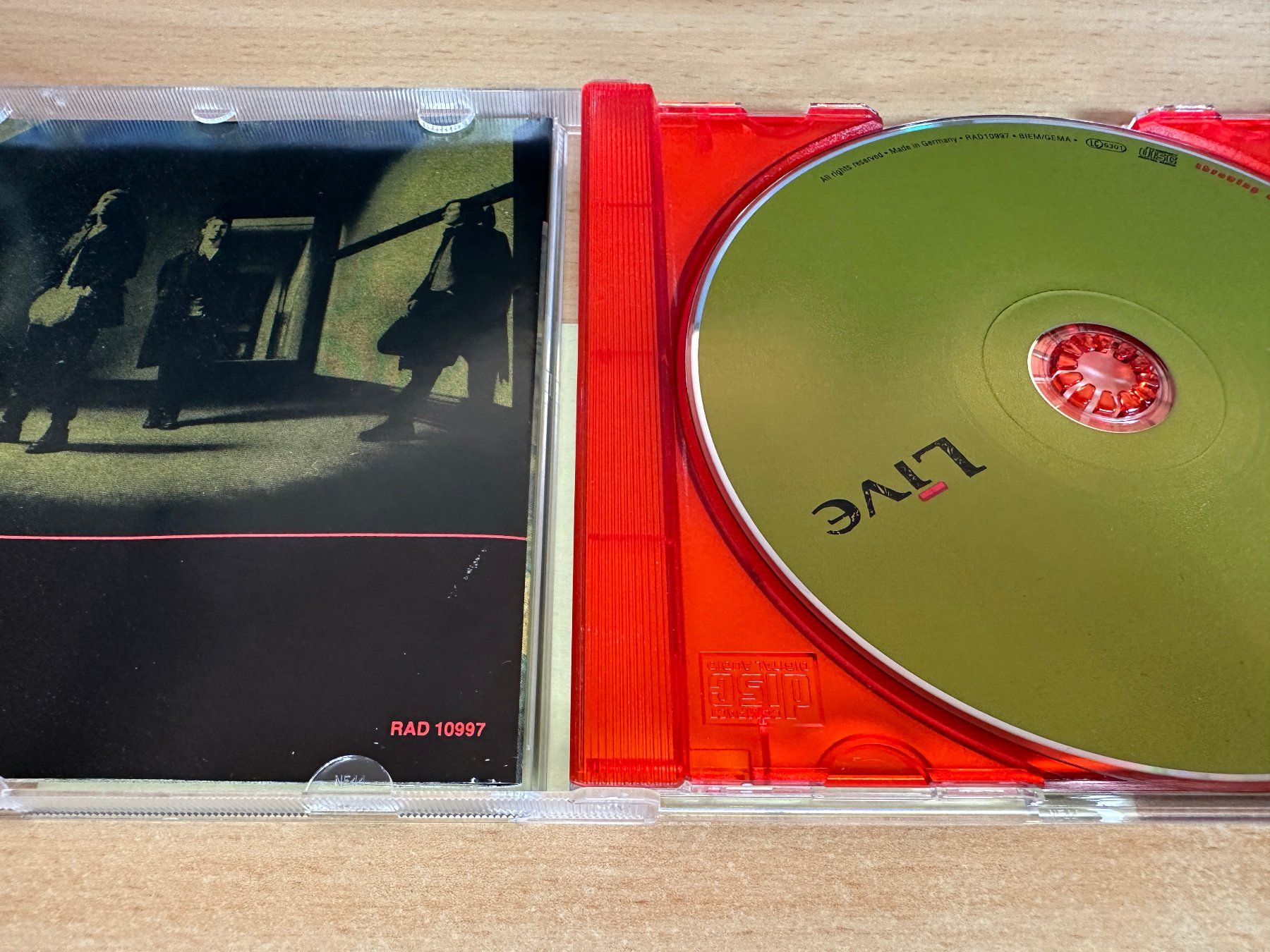 CD: Live – Throwing Copper – Usato da Rikon im Tösstal venduto da Alpenmutz 2