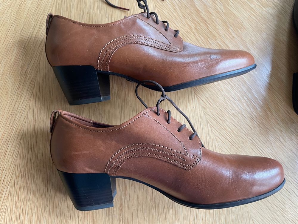 Tamaris Chaussures femmes: Tamaris Herbst Schnuerschuhe, Echtleder, Braun, Gr. 40, Top! – Neuf (Voir description) à Zürich par maputo1975 1