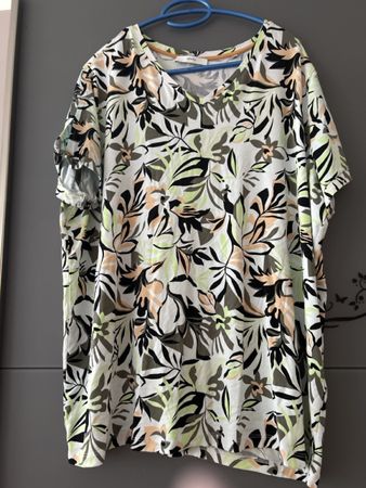 Damen T-Shirt von Bonita mit Blumenmuster, Grösse XXL