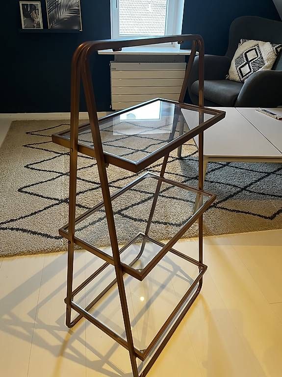 Westwing Scaffali: Westwing Leiterregal Goddess - Gold / Messing mit Glas – Usato da Schaffhausen venduto da ys6_qtc9