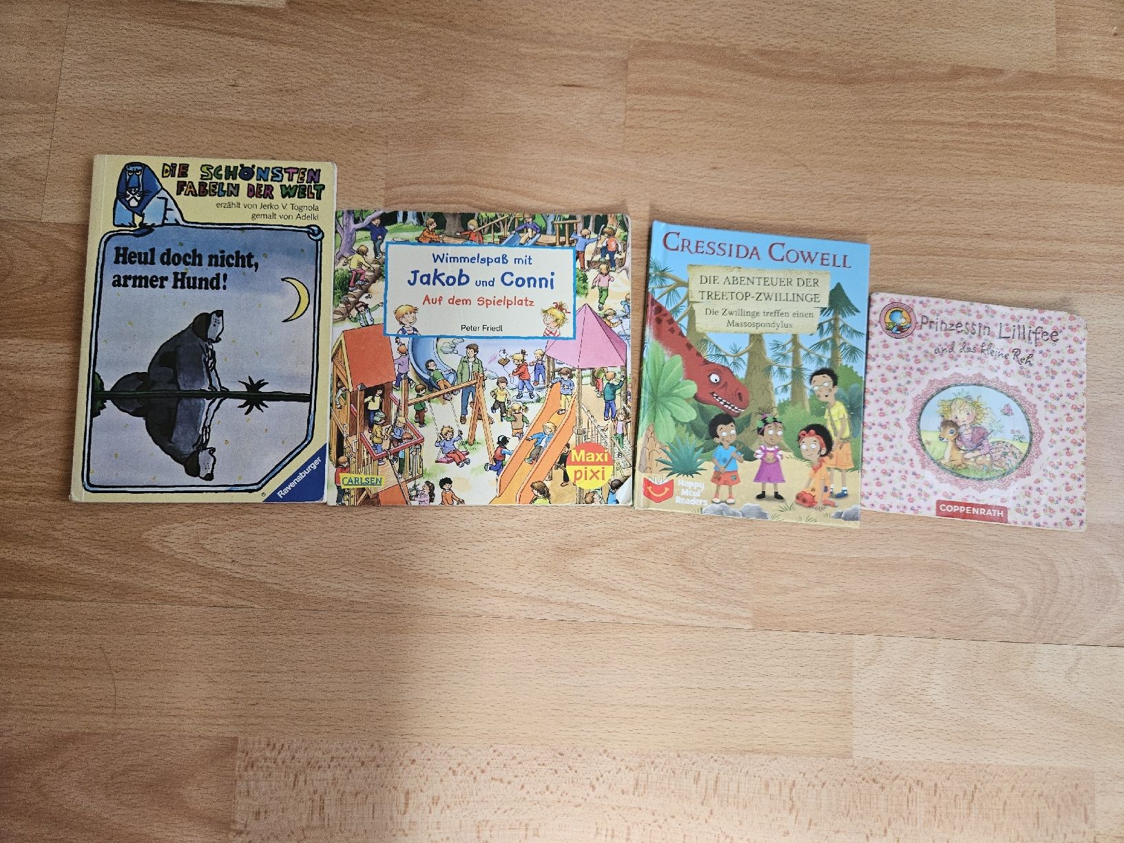 Libri: 4 kleine Kinderbüechli – Usato da Ebikon venduto da SecondChance_byM