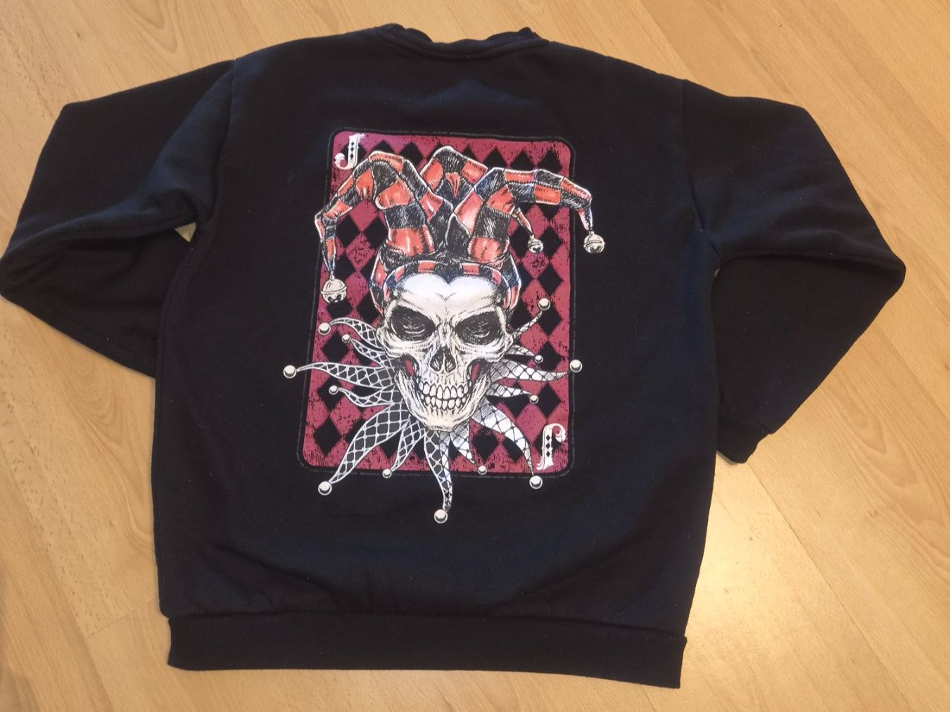 Maglioni & Felpe: Schwarzer SMOG Pullover, Grösse S – Lässiger Joker Style – Usato da Mumpf venduto da Roxy_Piercing 3