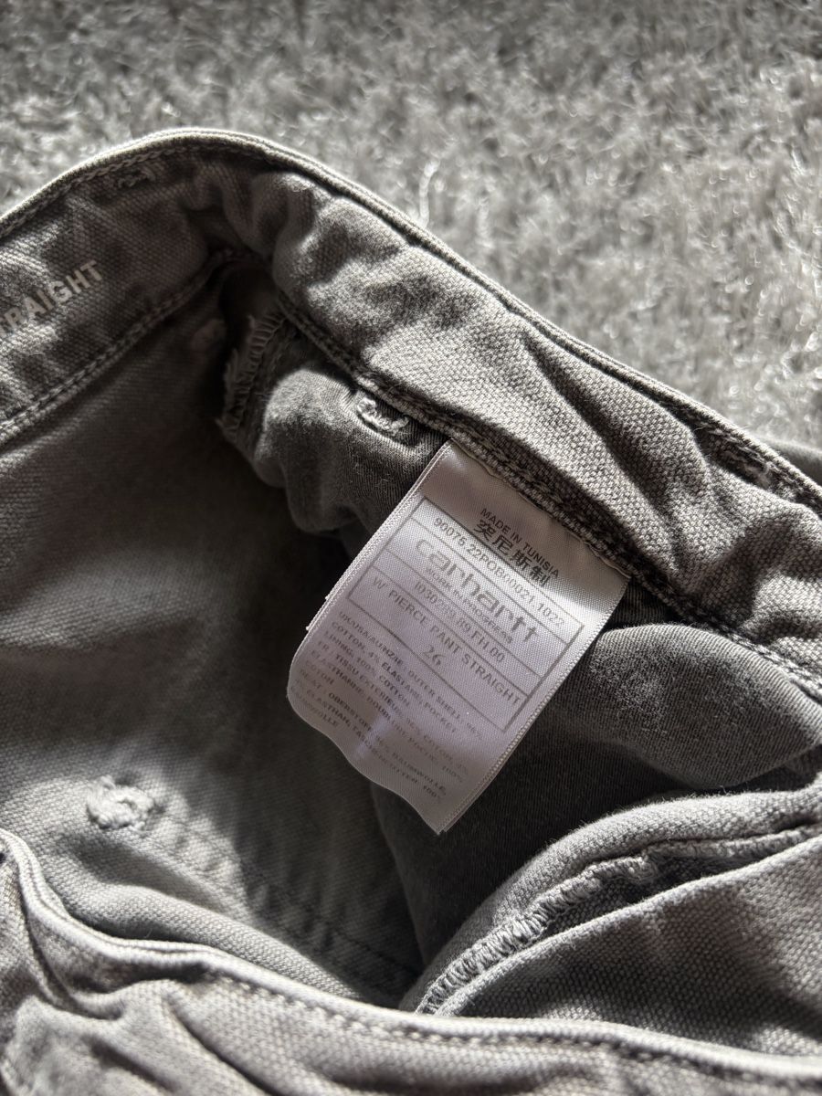Carhartt Jeans: Carhartt Straight Grey Pants Size 26 – Nuovo (secondo la descrizione) da Brislach venduto da edu_t6pq 4