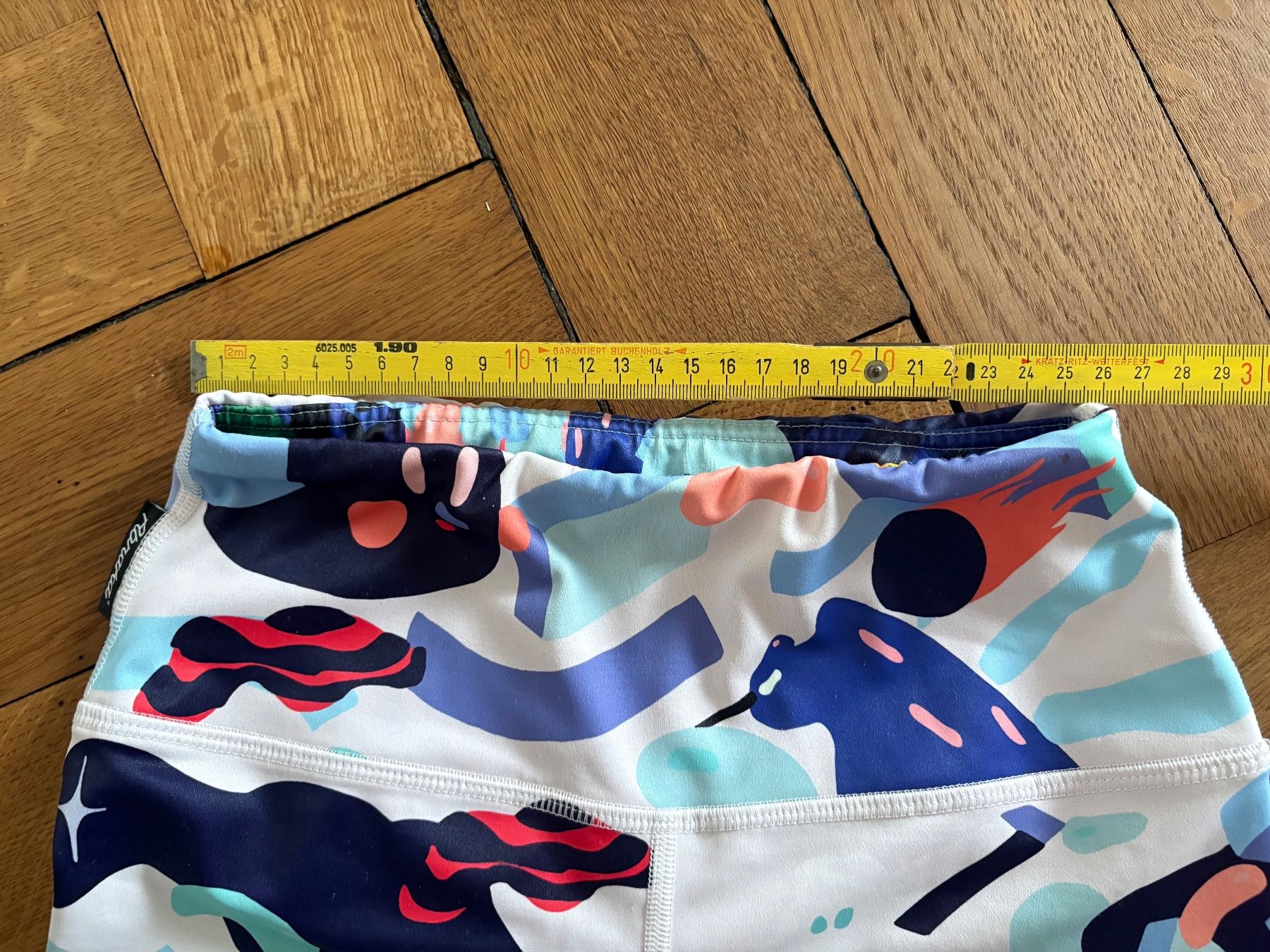 Hosen: Abraka Gym Shorts Gr. S – Gebraucht aus Zürich von triangular 2
