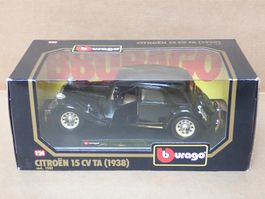 Citroen Traction Avant 15CV s - Burago 1/24