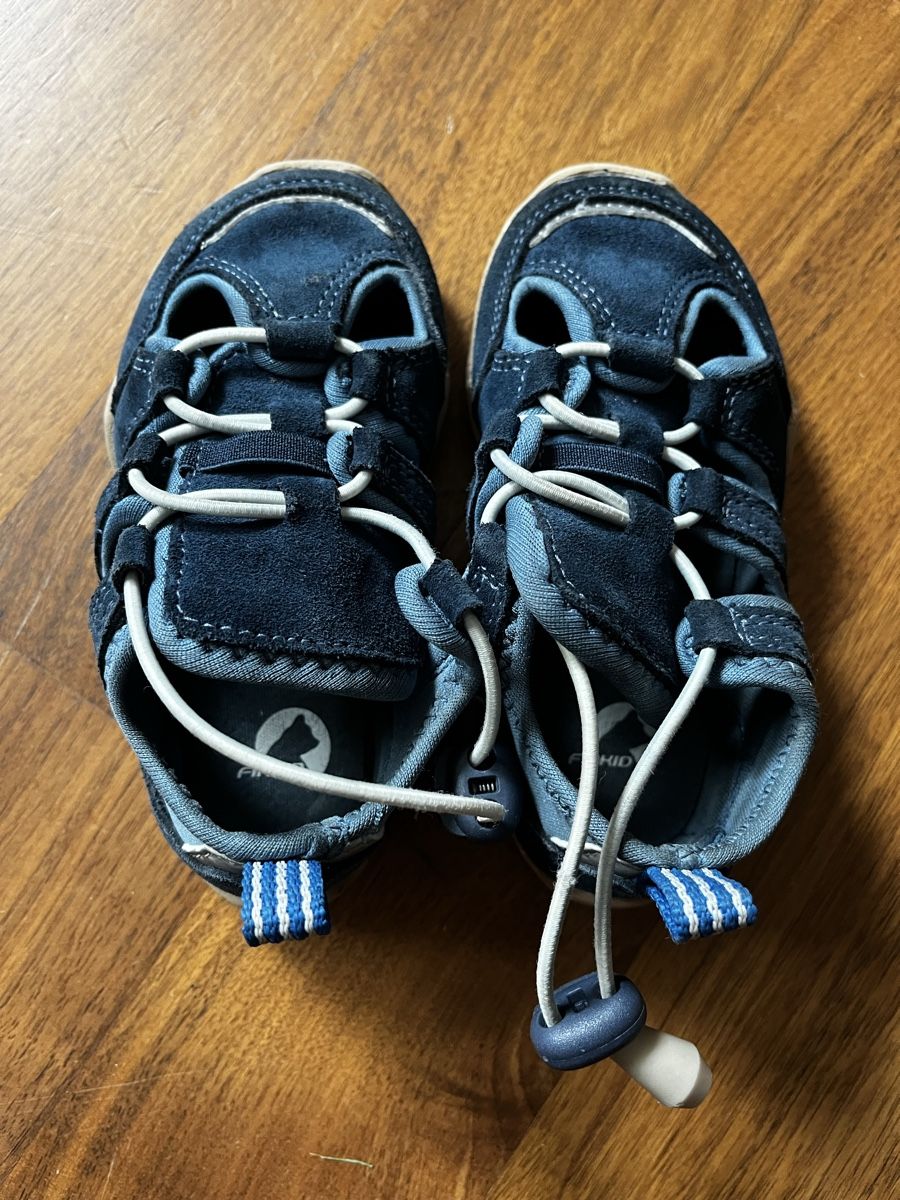 Finkid Scarpe da uomo: Finkid Sandale/ Barfuss-Sandale 24 – Usato da Maienfeld venduto da noloe