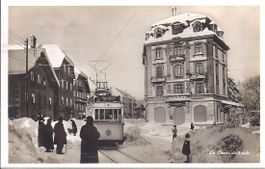 CHAUX - de - FONDS, le tram à la rue de la charrière