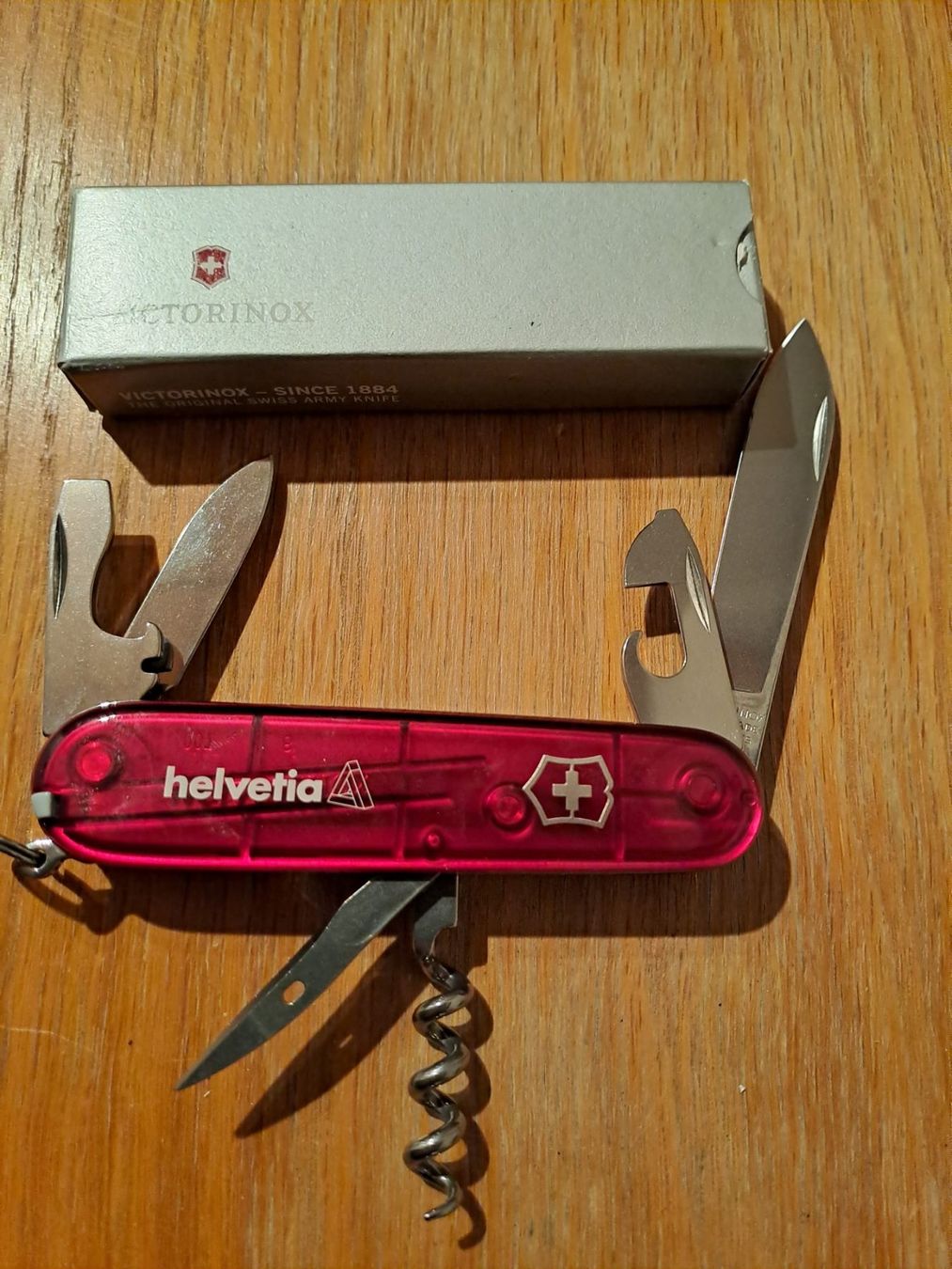 Victorinox Coltelli tascabile: Sackmesser (Helvetia) NEU – Nuovo e nell'imballaggio originale da Schöftland venduto da sil_bn9x