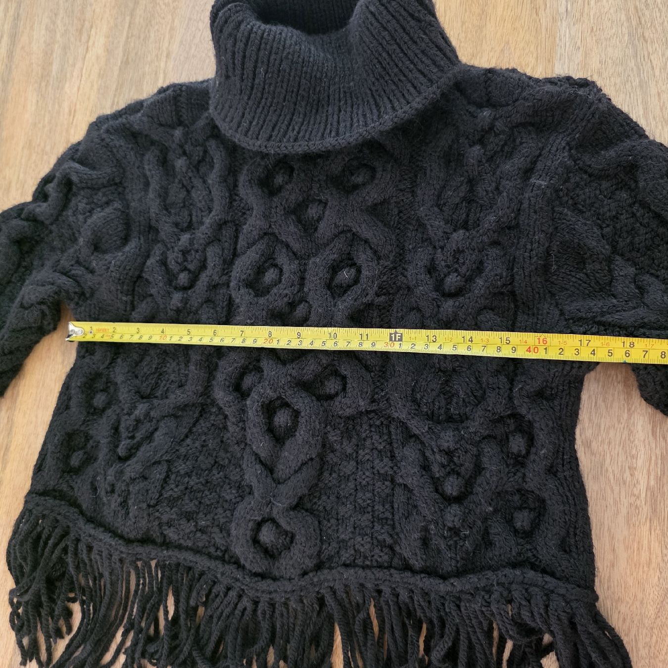 Zara Pullover & Sweatshirts: Zara Rollkragenpullover schwarz mit Fransen Grösse S – Gebraucht aus Rheinsulz von Gilea 7