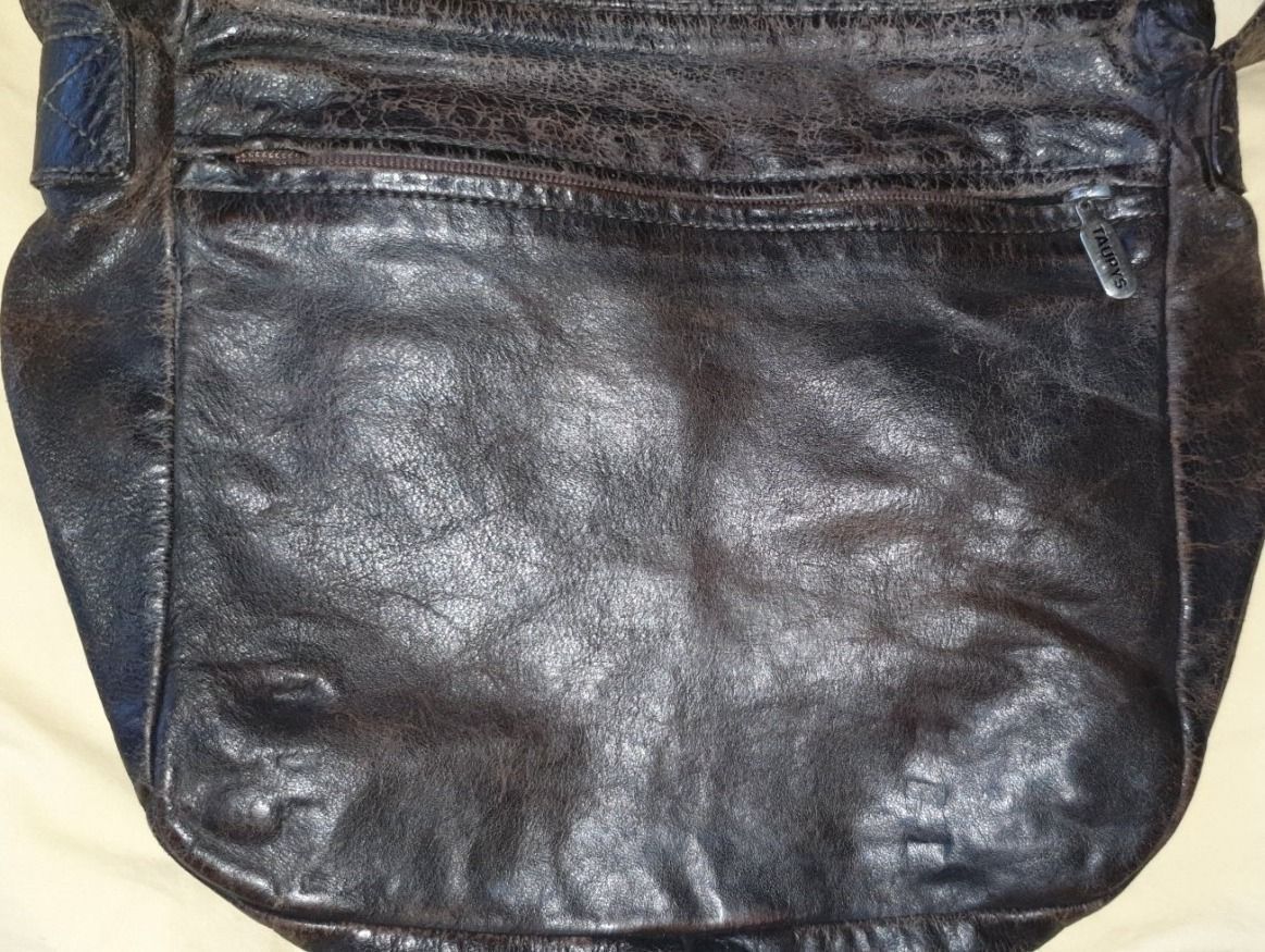 Borse da donna: Tasche Leder vintage – Difettoso da Gwatt (Thun) venduto da Letzte-Chance-III 1