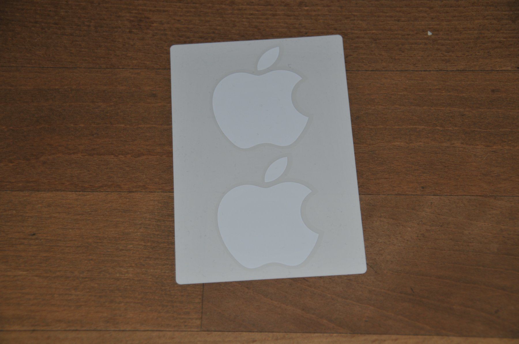 Sticker: 2 Kleber von Apple - NEU - ca. 6x5 cm – Nuovo e nell'imballaggio originale da Winterthur venduto da Schwestere