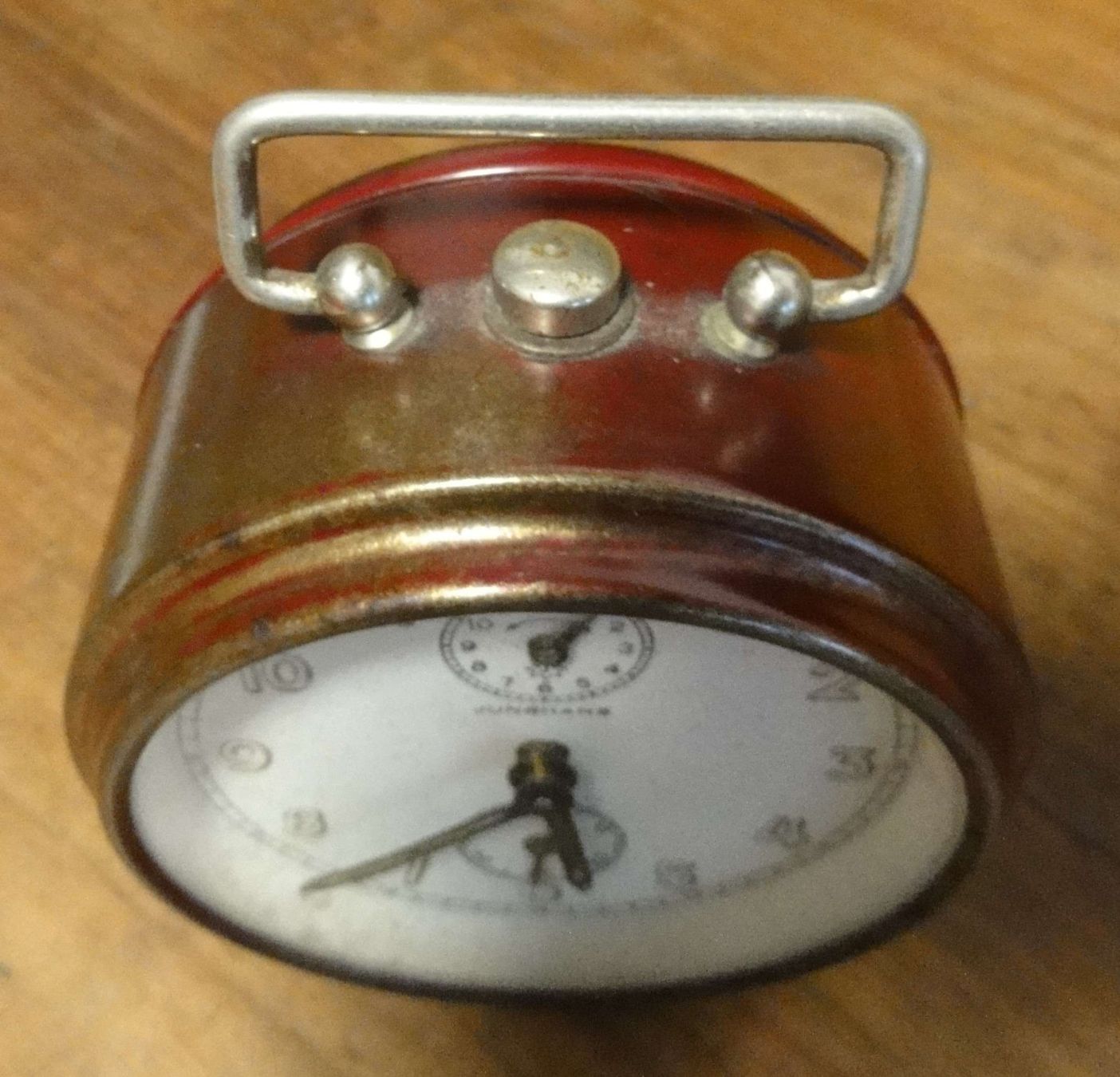 Junghans Sveglie: Mechanischer Wecker Junghans, rot – Difettoso da Wohlen AG venduto da Flusslauf 1