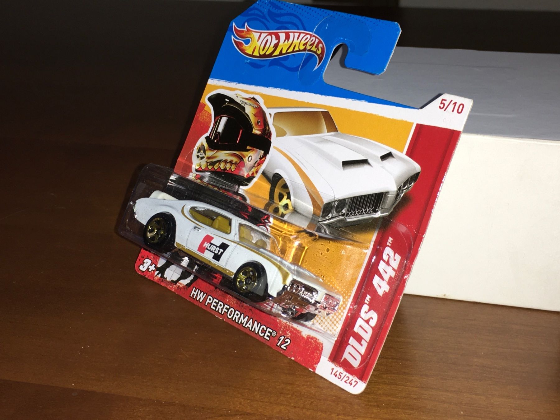 Hot Wheels Modellini d'auto: Olds 442 - 1/64 Hot Wheels 2012 HW Performance – Nuovo (secondo la descrizione) da Wohlen AG venduto da PrivatSammlung 1