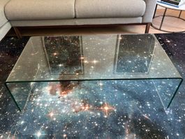 Glas Couchtisch, schlicht und modern