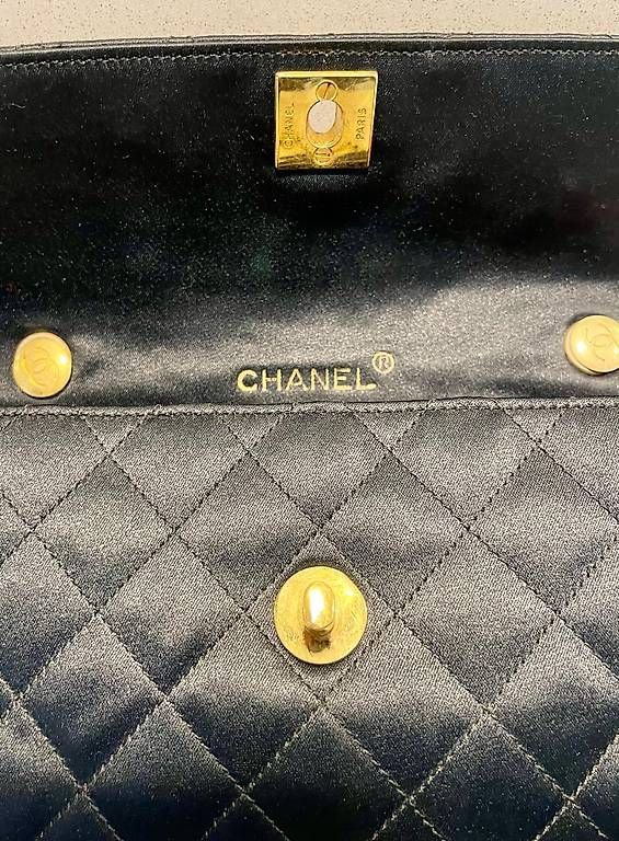 Borse da donna: Chanel Mini Timeless/Classique in raso nero – Usato da Balerna venduto da mgi_gtp5 1