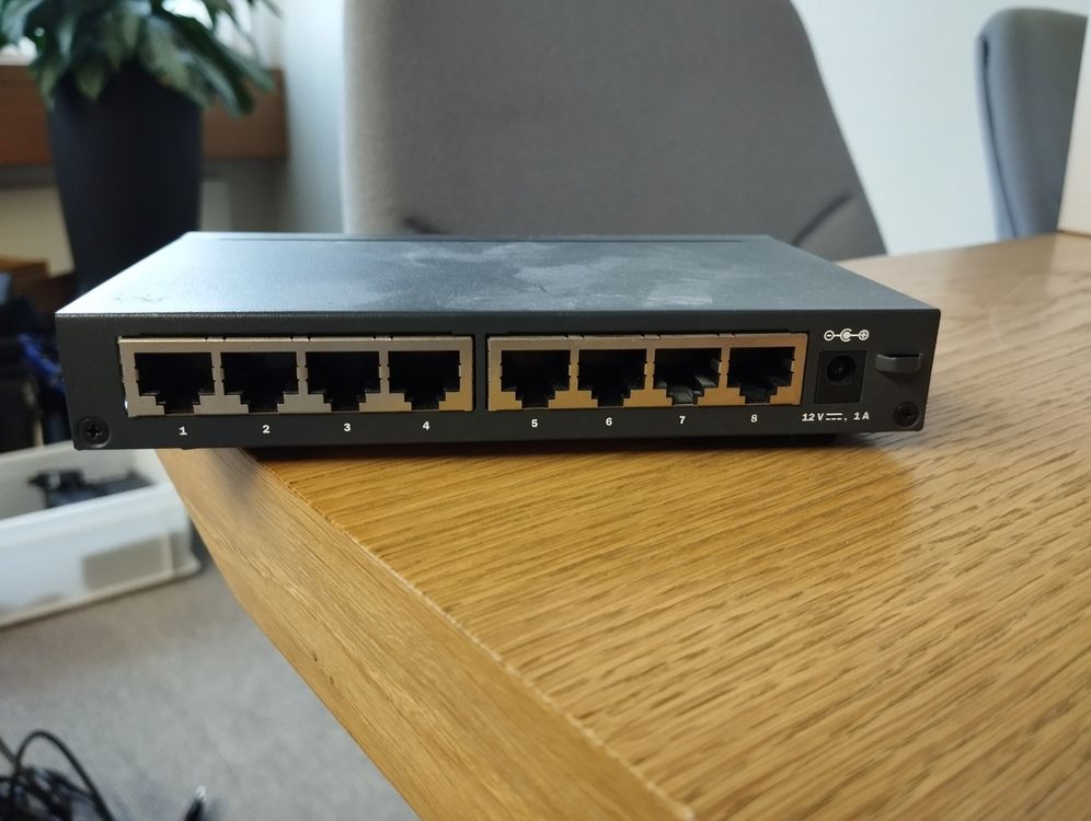 HP 1410-8G 8-Port Netzwerk Switch gebraucht | Kaufen auf Ricardo