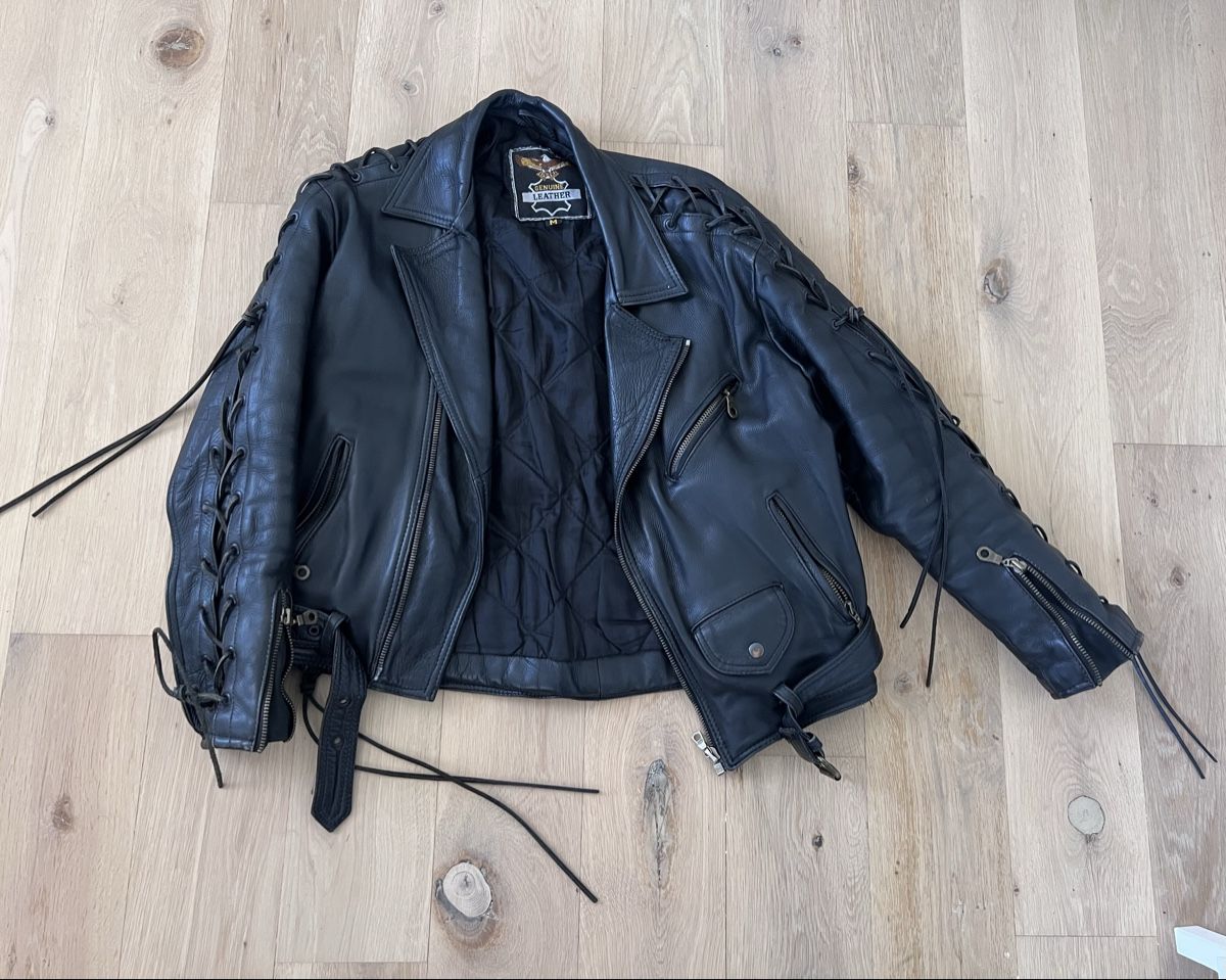 Giacche: Schwarze lederjacke – Usato da Richterswil venduto da min_ft5y 1