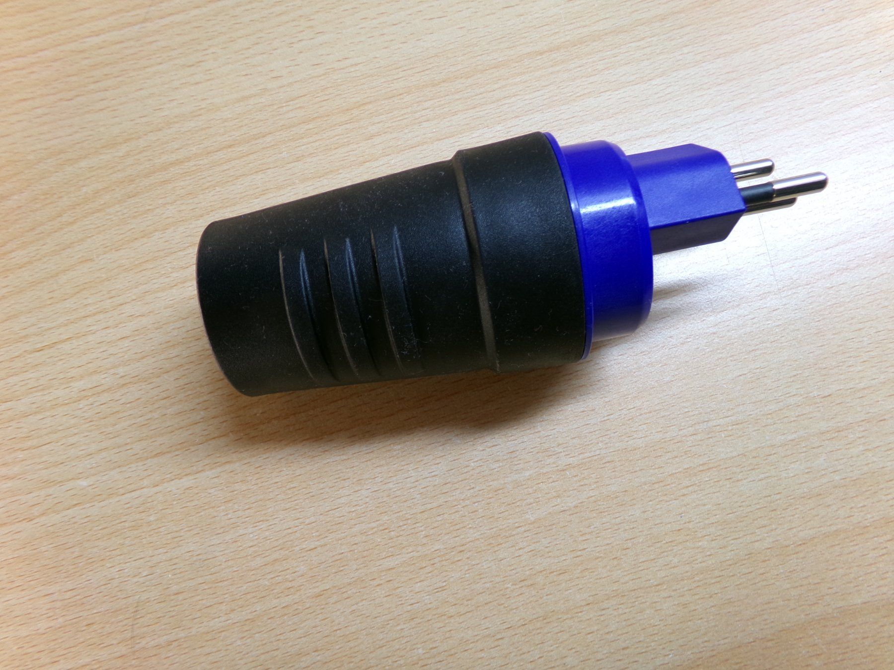Spine: Stecker Typ13 IP55 KEDU – Nuovo (secondo la descrizione) da Hombrechtikon venduto da HaGeKa50