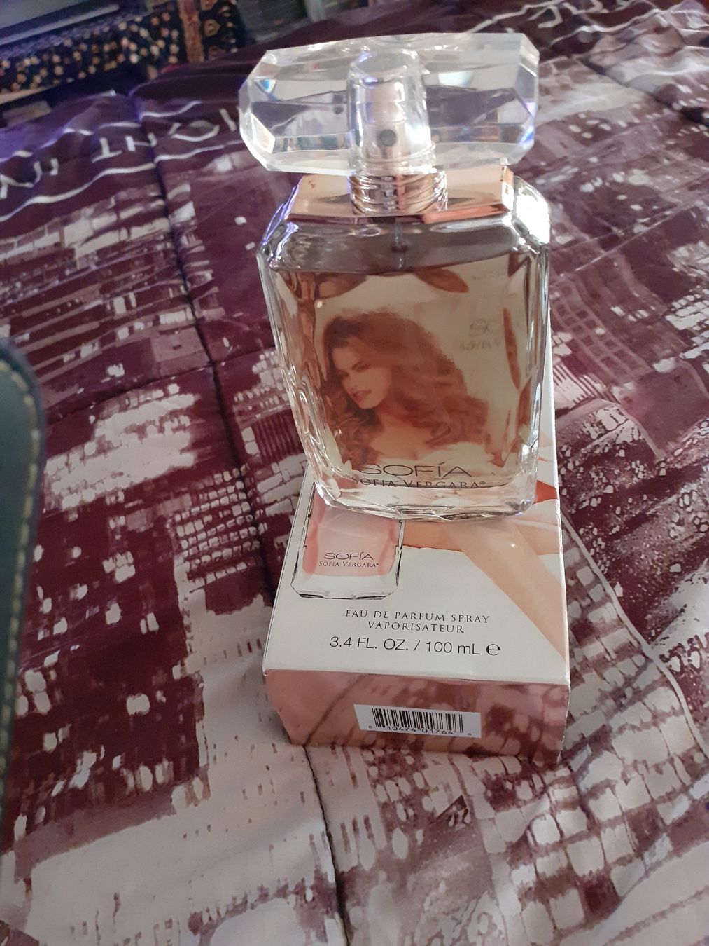 Profumi & Eau de Toilette: Sofia Eau de Parfum 100ml von Sofia Vergara – 1 Mal propiert – Usato da Kloten venduto da elb_9qvr 1