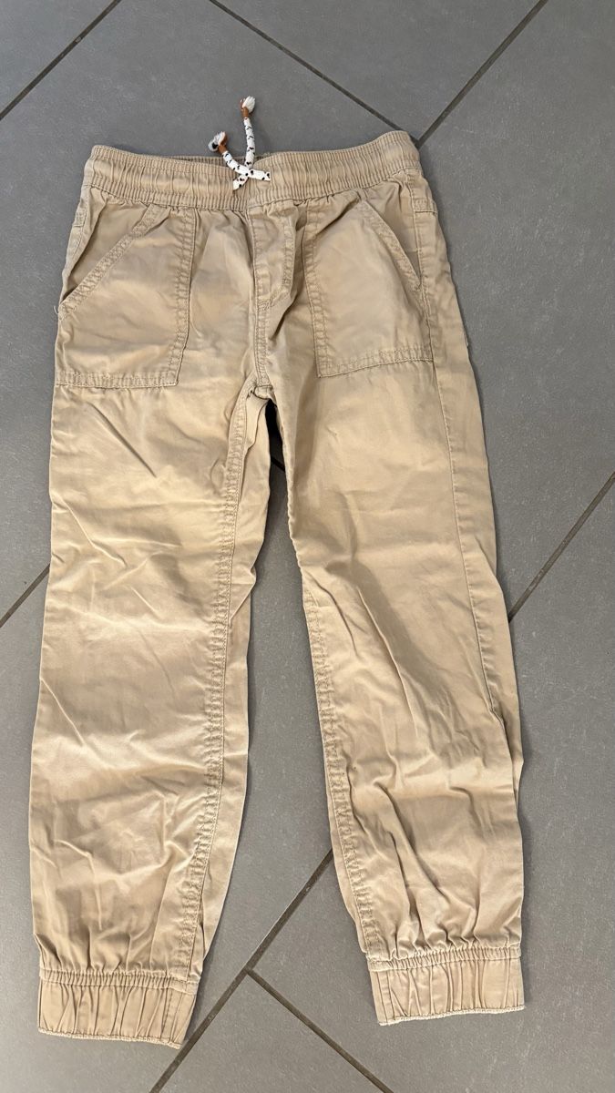 Pantaloni: Stoffhosen beige Grösse 122 – Usato da Stäfa venduto da sch_m7kj