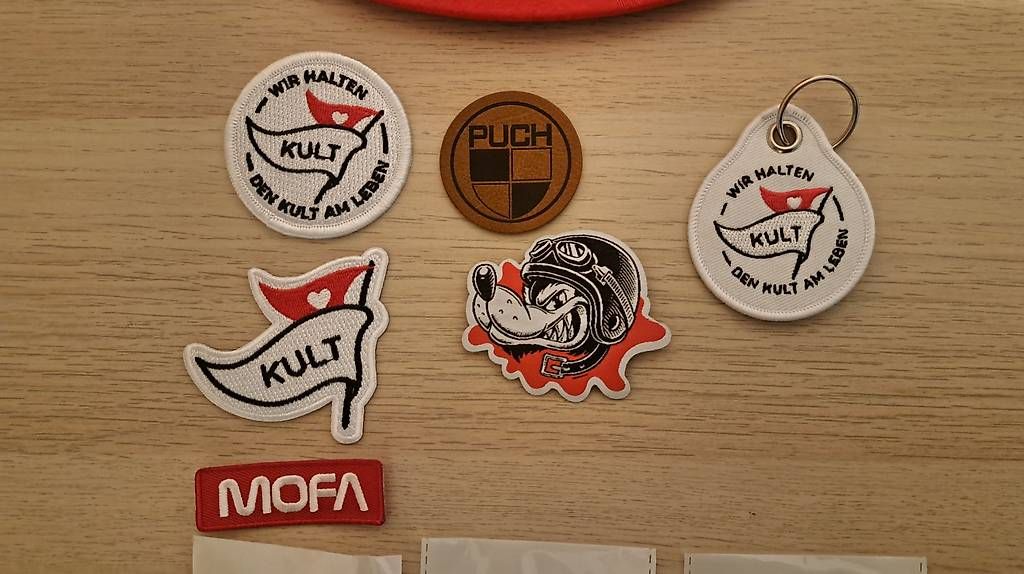 Toppe: Mofakult Merchandise – Nuovo (secondo la descrizione) da Kerns venduto da luk_b6rj 3