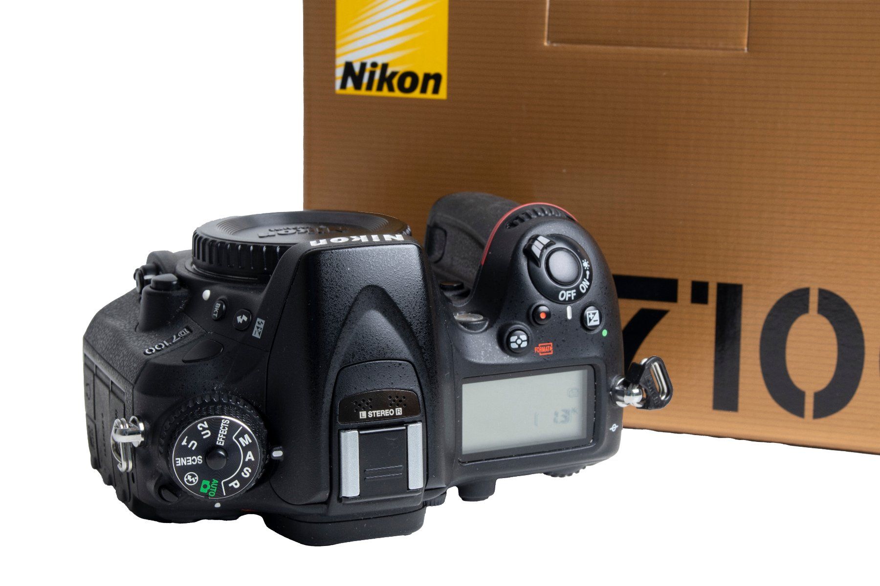 Nikon Fotocamera: NIKON D7100 KAMERA – Usato da Emmen venduto da 010 2