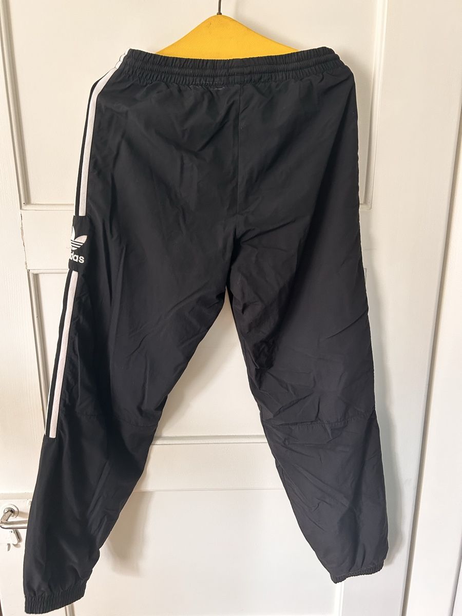 Pantaloni: Adidas Sporthosen – Usato da Bern venduto da mil_g69v 1