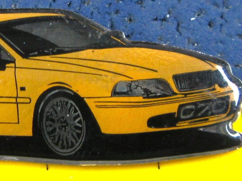 Volvo Placchette & Badge: VOLVO C70 PKW AUTO PIN GLASIERT – Usato da Ettingen venduto da Hausi4711 1
