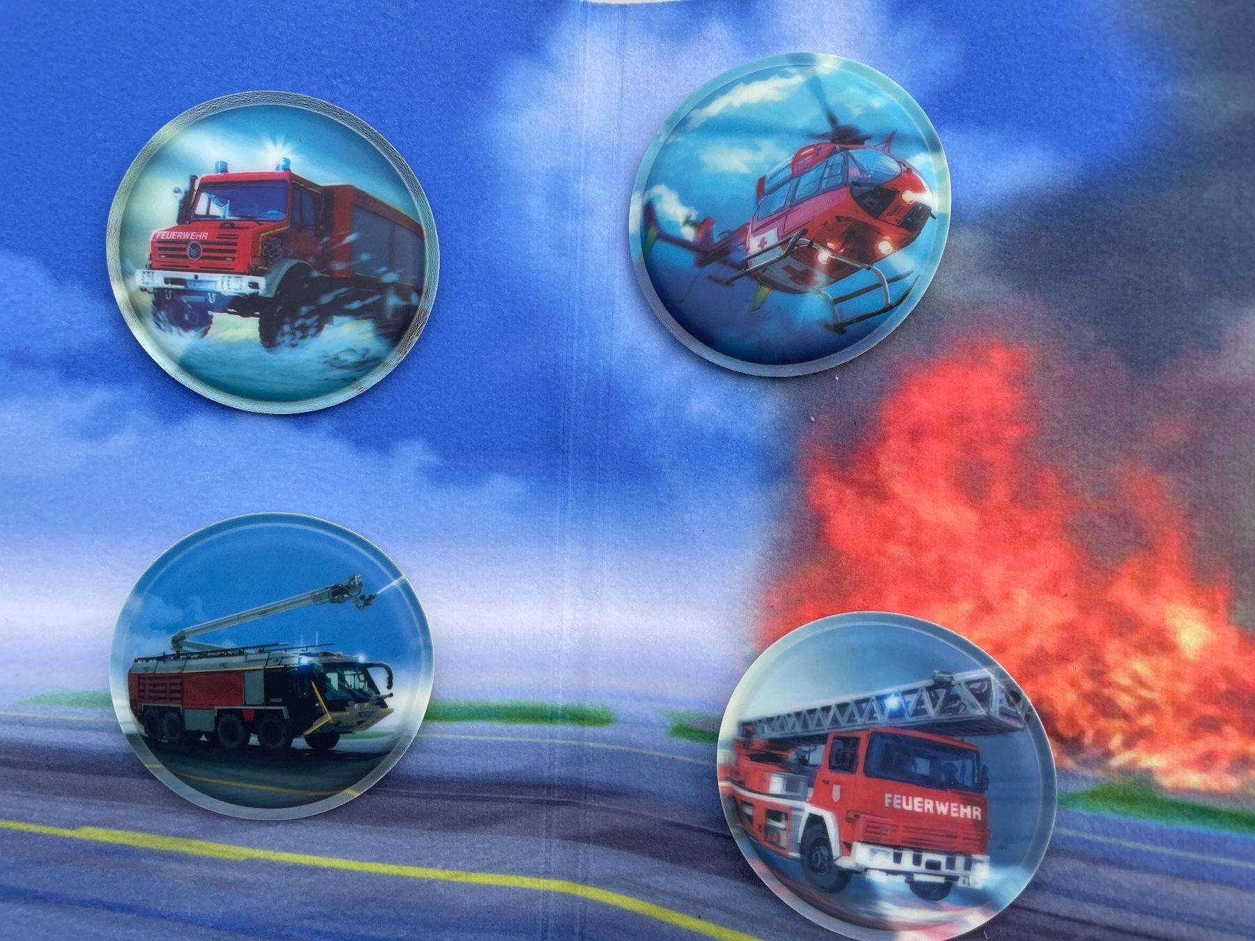 Ergobag Borse & Zaini: 4 Stück ERGOBAG Kletties "Feuerwehr" Set – Usato da Frasnacht venduto da GracyStore 1